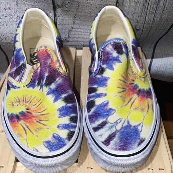 New Vans Classic Slip-On Washed Tie Dye Size 7 Women's size 5.5 Mens - Picture 3 of 10